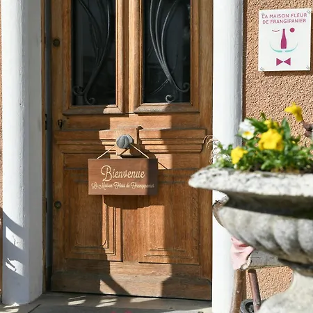 Maison Fleur De Frangipanier Bed and breakfast 3*