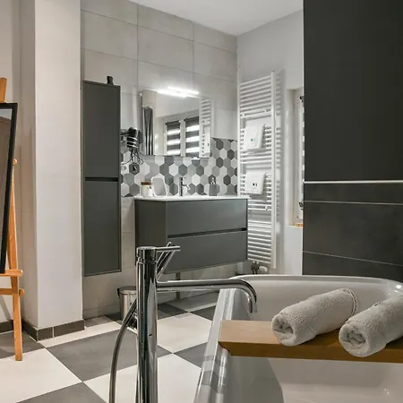 Maison Fleur De Frangipanier Bed and breakfast 3*