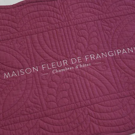 Bed and breakfast Maison Fleur De Frangipanier