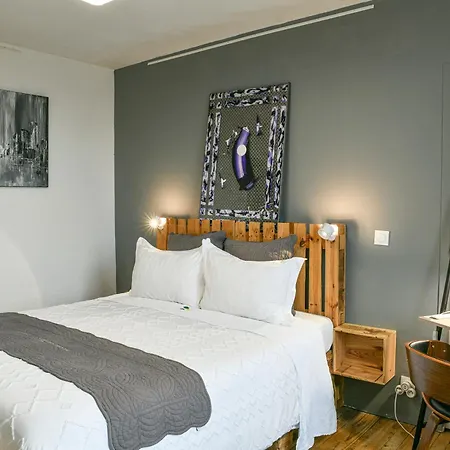 Maison Fleur De Frangipanier Bed & Breakfast Saint-Genix-sur-Guiers