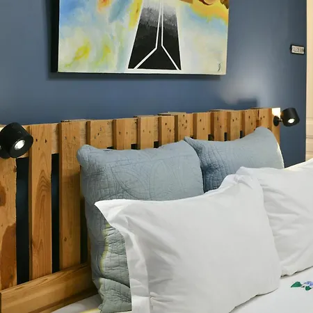Bed & Breakfast Maison Fleur De Frangipanier 3*