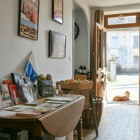 Alojamento de Acomodação e Pequeno-almoço Maison Fleur De Frangipanier